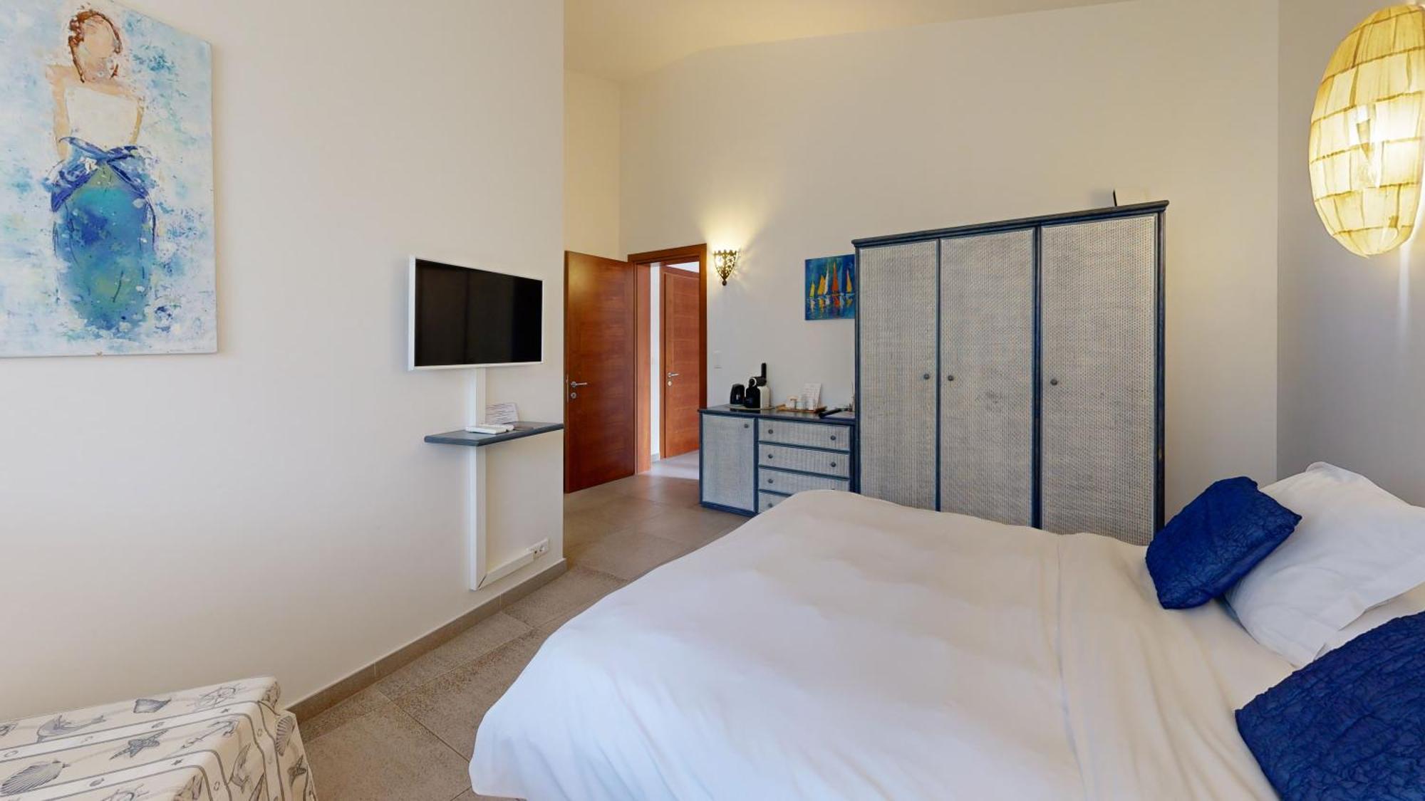 Poisson Rouge Hotell Bonifacio  Exteriör bild