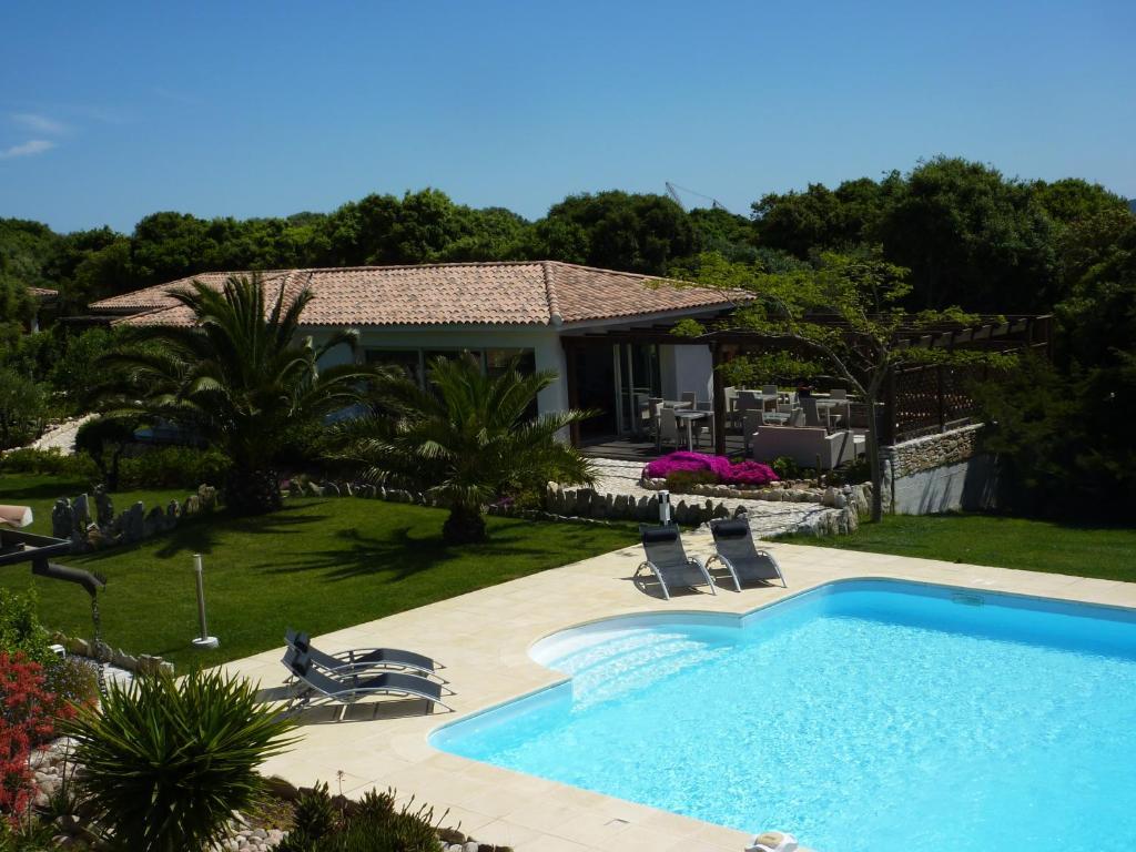 Poisson Rouge Hotell Bonifacio  Exteriör bild