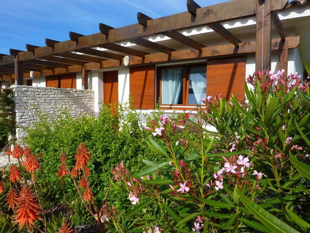 Poisson Rouge Hotell Bonifacio  Rum bild