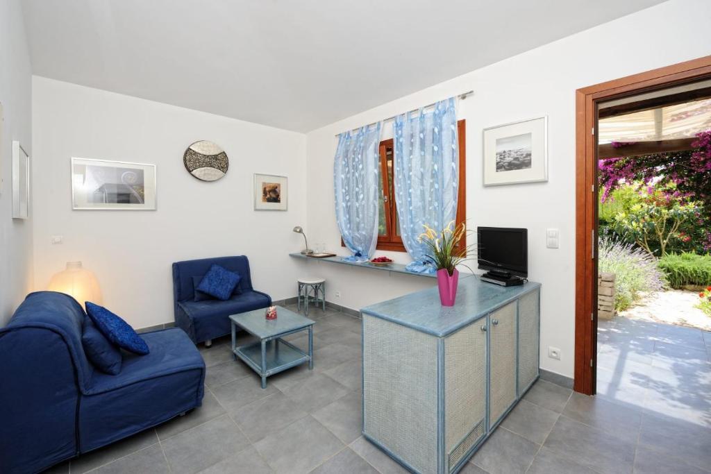 Poisson Rouge Hotell Bonifacio  Rum bild